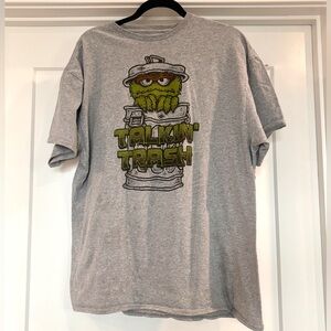 Sesame Street Oscar The Grouch "Talkin Trash" Gray Mens Graphic Tee T-Shirt- XL